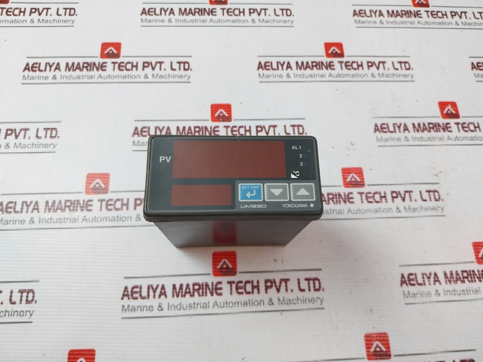 YOKOGAWA UM330 Digital Temperature Indicator T3501QB065 648