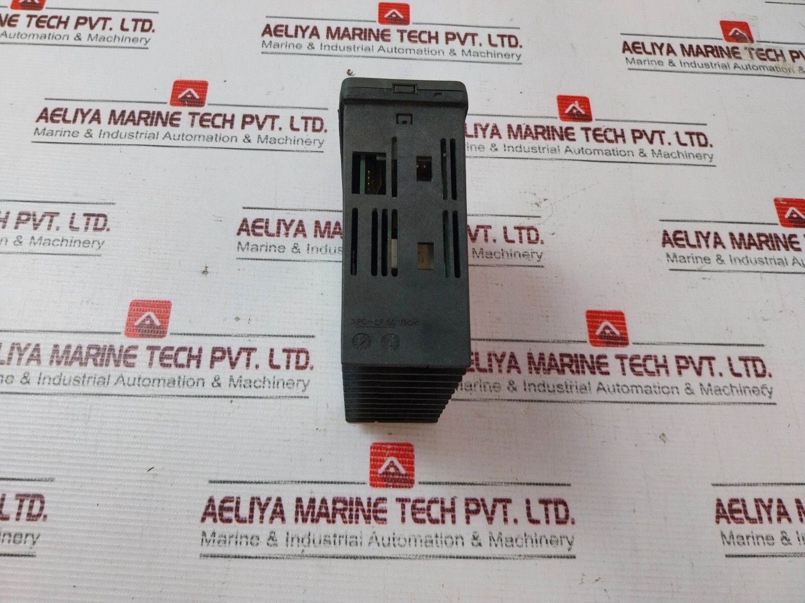 YOKOGAWA UM330 Digital Temperature Indicator T3501QB065 648