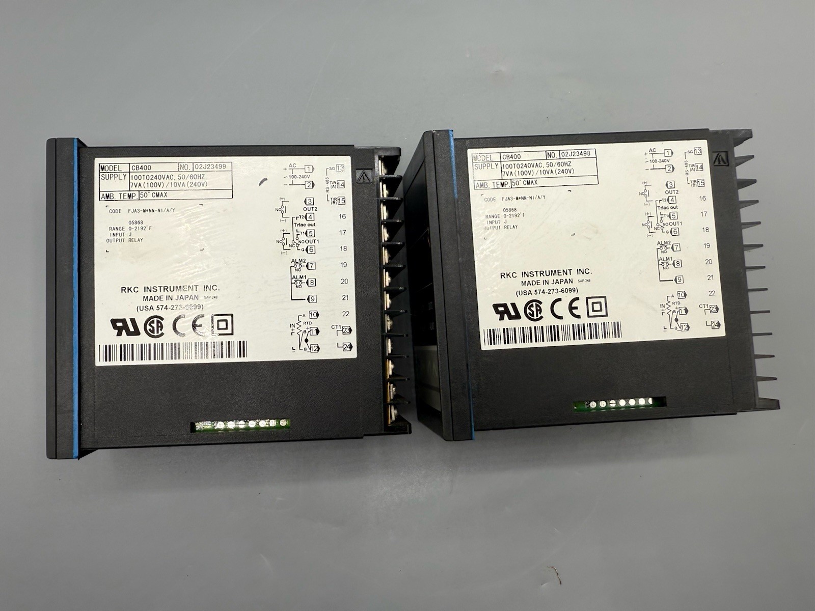 Lot Of 2 RKC CB400 TEMPERATURE CONTROLLERS 100TO240VAC 7VA/10VA