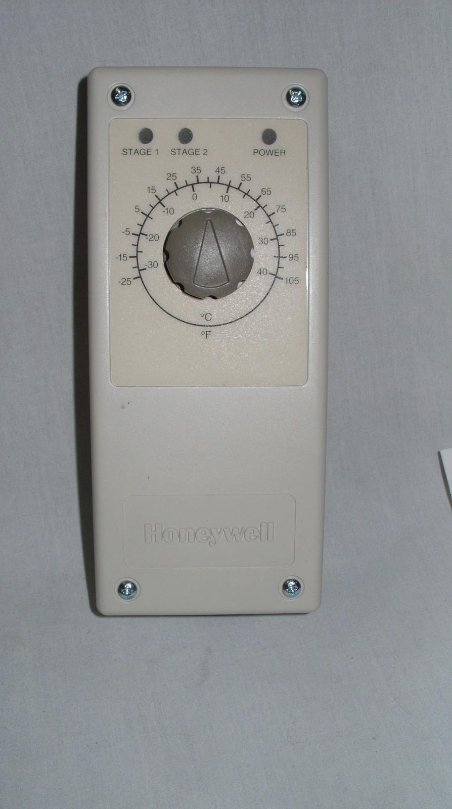 NEW Honeywell – T7079B1028 Solid State Remote Temperature Controller -25 to 105F