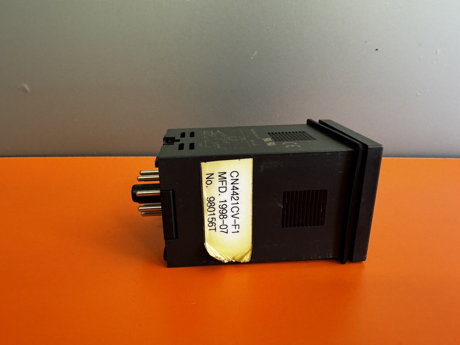 Omega Temperature Controller 100-240VAC 50/60Hz CN4421CV-F1