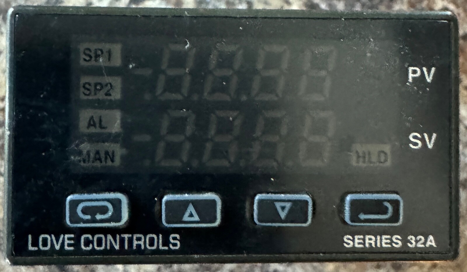 Dwyer LOVE CONTROLS 32A123-992-9502 Temperature / Process Controller 12/24VDC/AC